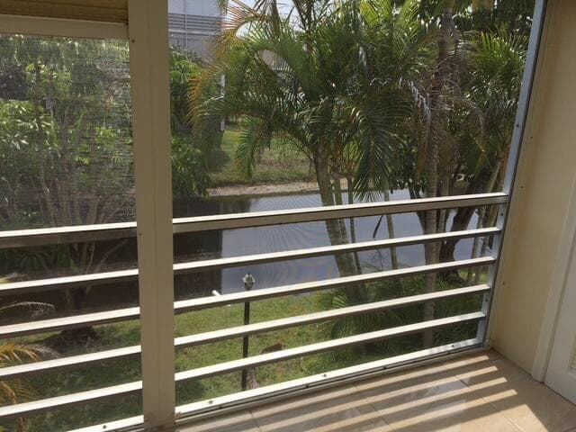 Foto de 4222 INVERRARY Boulevard 4602, Lauderhill